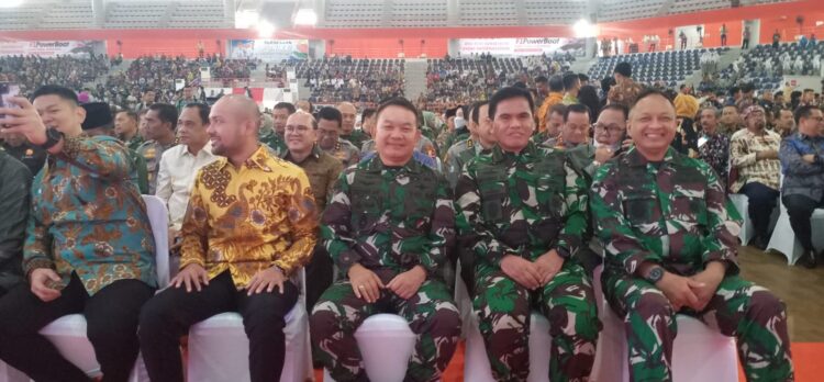 Jenderal TNI Dudung Abdurachman Apresiasi Ekspedisi Geopark Kaldera Toba SMSI