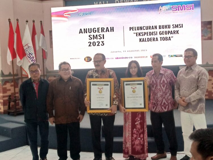 Budayawan Erros Djarot: Enggak usah merengek-rengek ke Kemenkominfo